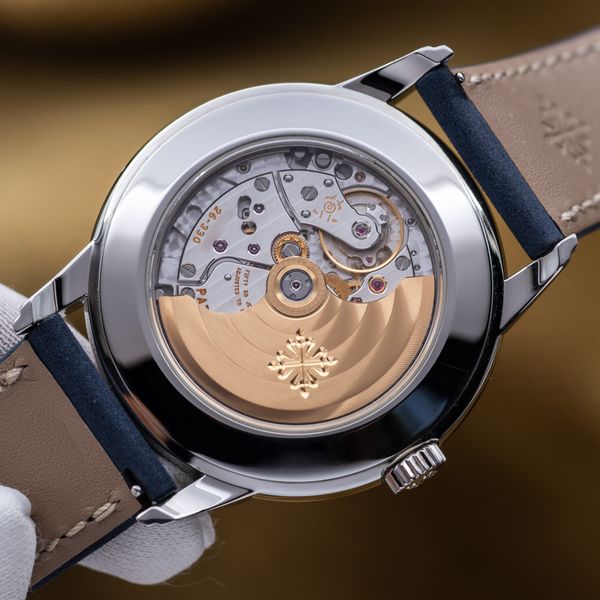 Patek Philippe Complications 5212A-001